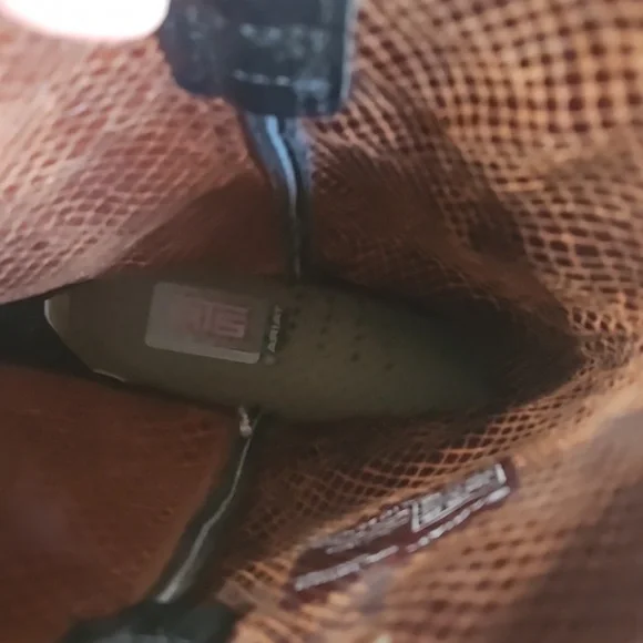 ARIAT Snip Toe Black Boots - Picture 10 of 16